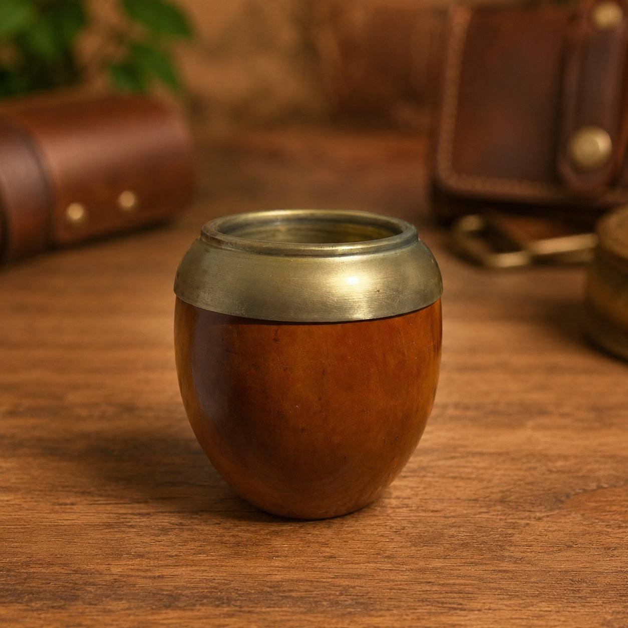 Mate porongo con virola de alpaca