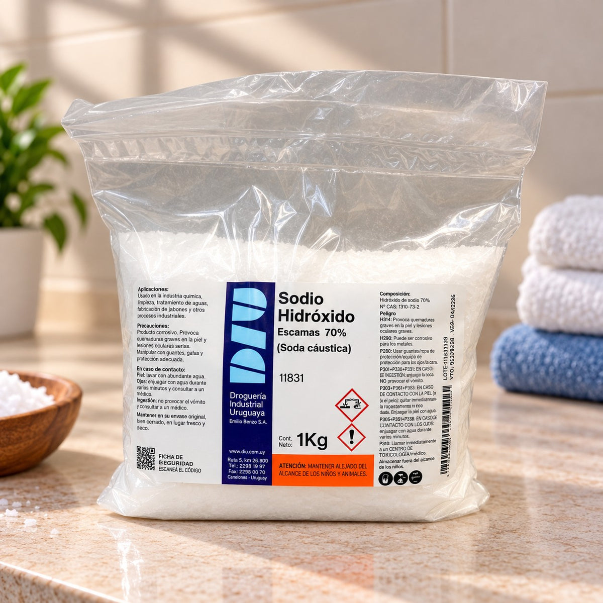 Sodio Hidróxido en Escamas 70% DIU – 1 kg